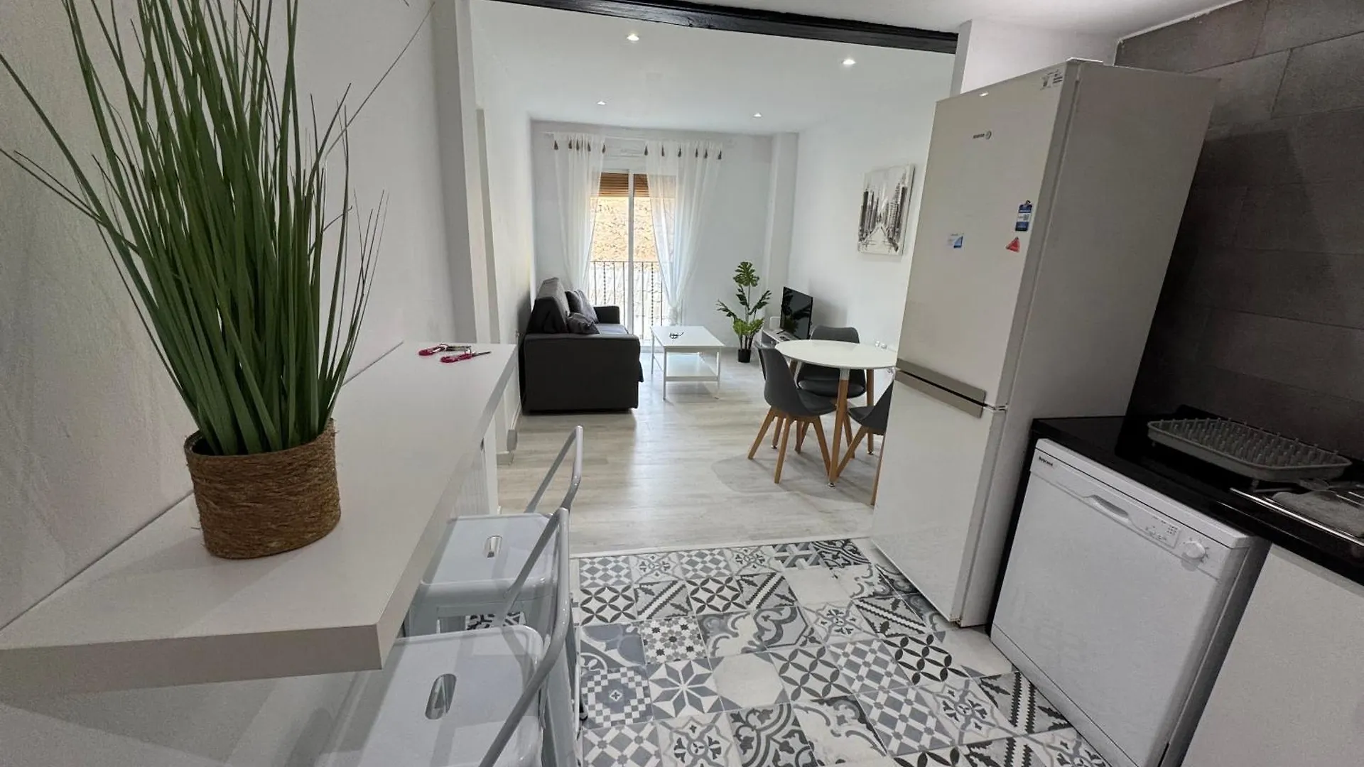 Lulu Apartment Casc Antic Tarragona Spain