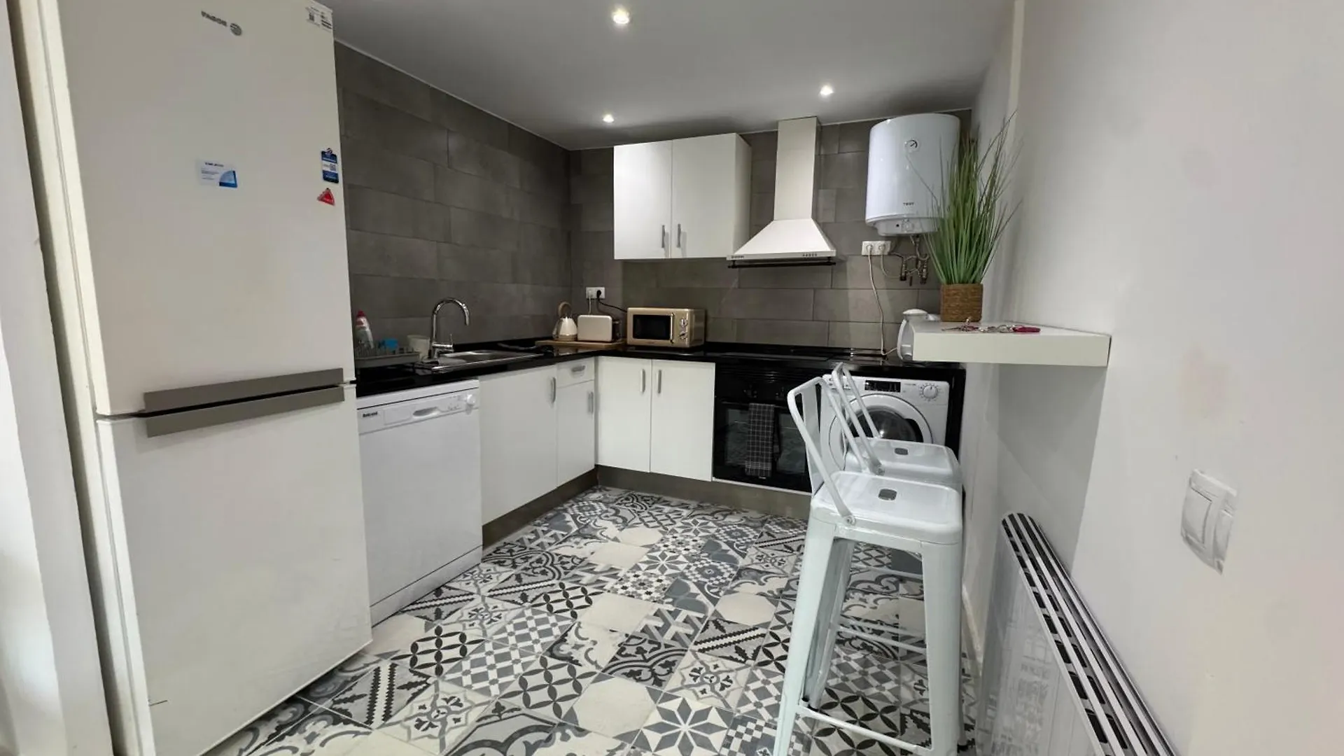 Lulu Apartment Casc Antic Tarragona